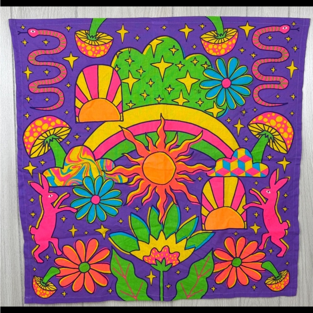 LUSH Fluorescent Springtime Knot Wrap Easter Limited Ed. SPRING 23 Psychedelic.